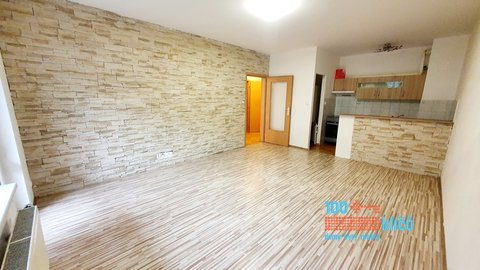 Pronájem bytu 2+kk s předzahrádkou 40 m²