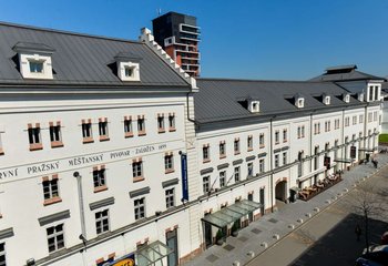 A7 Office Center,  U Průhonu, Praha 7 - Holešovice