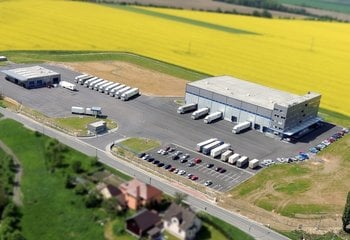 Lease of a warehouse with services - pallet places up to 6000 locations in Opava