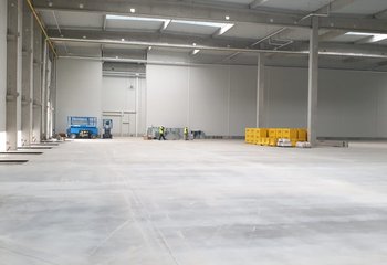 Logistická společnost nabízí sklady se službami - Žatecko D7.