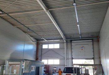 Prenájom malého skladu v Trnave- 256 m2/ Small warehouse for lease in Trnava