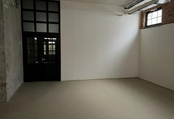 Malý sklad na prenájom, 500 m² - Bratislava-Rača/ Small warehouse for lease, 500 sq m - Bratislava- Rača