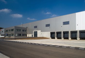 Prenájom sklady a výrobné haly - Senec / Warehouse and production halls for lease in Senec