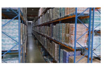 Prenájom skladu so službami, uskladnenie paliet Madunice / Warehouse with services for lease, storage of pallets Madunice