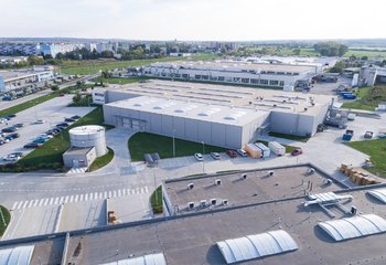 Skladové a výrobné haly na prenájom blízko Nitry/Warehouse and production halls for lease close to Nitra