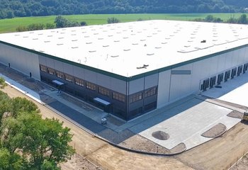 Prenájom skladovej alebo výrobnej haly v Žiari nad Hronom/ Warehouse or production hall for lease in Žiar nad Hronom