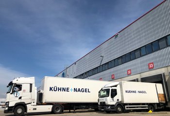 Logistická společnost nabízí své služby v Brně na D1.