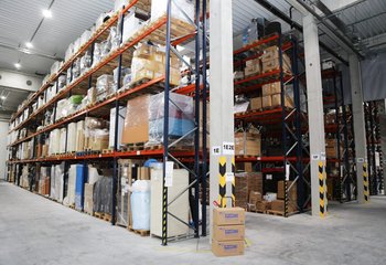 Prenájom skladu so službami - uskladnenie paliet- Bratislava / Warehouse with services for lease - storage of pallets- Bratislava