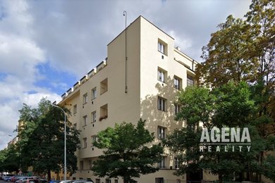 Prodej bytu 1+kk, UP 20,7 m2, nutná částečná rekonstrukce, Praha 4 Nusle, Ev.č.: 21091
