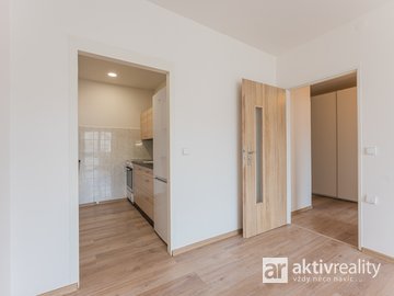 Pronájem, Byty 2+kk, 45 m² - Praha - Kobylisy