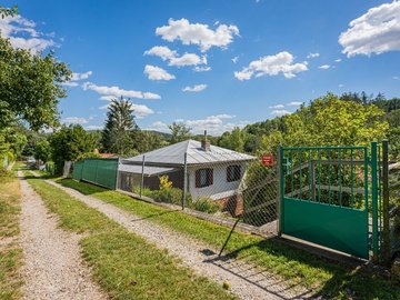 Chata, 84 m², pozemek 396 m2 - Chyňava - Malé Přílepy