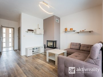 Rodinný dům, 85 m², pozemek 242 m2, Babice - Dařbož