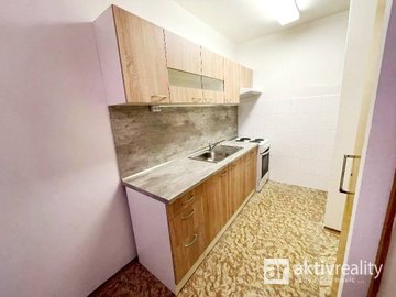 Byty 4+1/L, 98m², Praha 9 - Černý Most