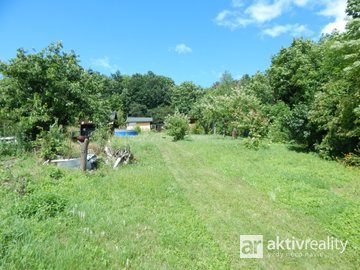 Prodej, pozemek 1023 m2 s chatou, možná výstavba RZ zast. plocha 50 m2 - Most