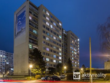 Pronájem hezkého, čistého bytu 2+kk, 43m² + sklep, Praha 15