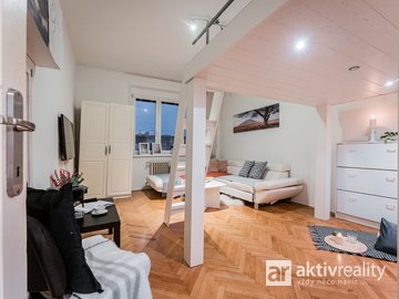 Prodej, Byty 2+kk, 45m² - Praha - Holešovice