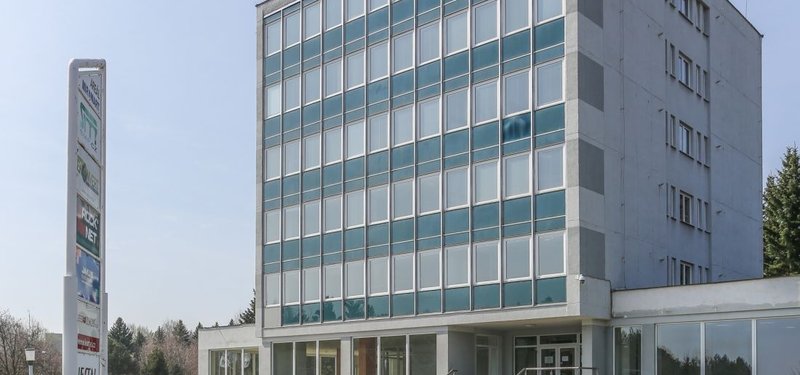 N8