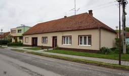 Prodej RD 328 m2 se zahrádkou 285 m2 v malebné a klidné obci Rašovice