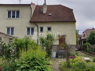 Prodej rodinný dům 3+1 a 2+kk se zahradou a garáží, Třebíč, Horka-Domky