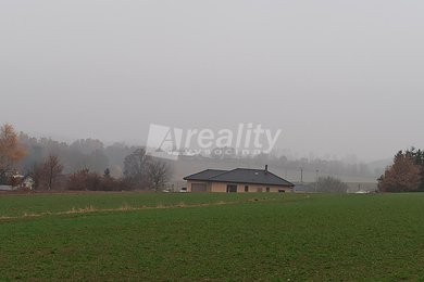 Prodej stavebního pozemku 1.800 m² a celku obou pozemků 2.900 m2, Kochánov, Ev.č.: 01327