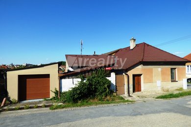 Prodej rodinný dům s malou zahrádkou, 196 m2, Náměšť nad Oslavou, Ev.č.: 01502
