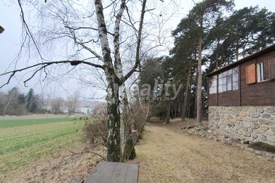 Prodej útulné chaty s pozemkem 1.134 m2, Valdíkov, okr. Třebíč, Ev.č.: 01676