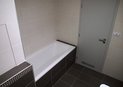 Koupelna s vanou a WC