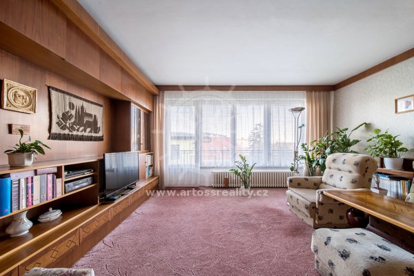 Prodej dvougeneračního rodinného domu s dílnou, CP 364 m² - Újezd u Brna