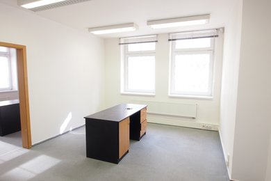 P4243665