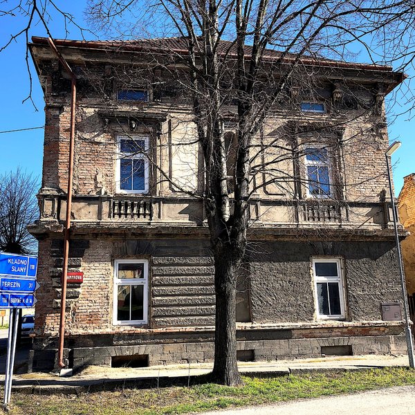 Prodej rodinného domu k rekonstrukci, Zlonice