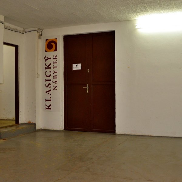 Pronájem, Kanceláře, 16,5m² - Praha - Holešovice