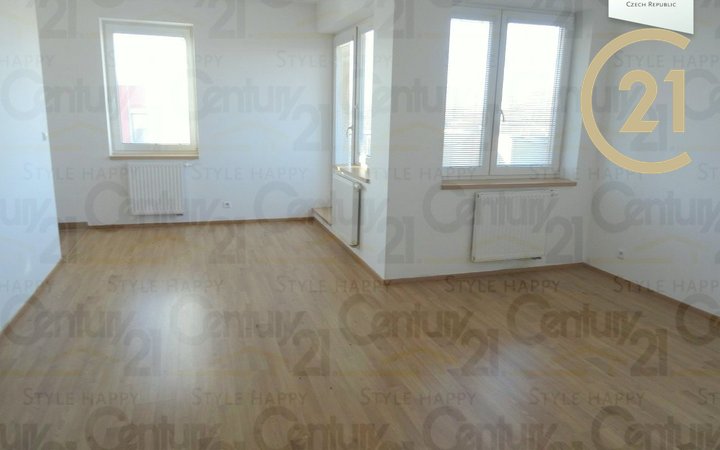 Prodej bytu 2kk s lodžií, Zborovská-Kroměříž