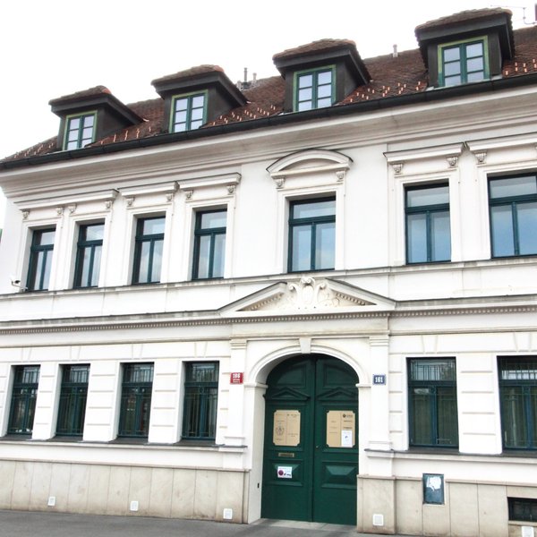Pronájem kanceláří 93 m² u Břevnovského kláštera