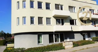 Pronájem bytu 1+kk s balkonem, 37m² - Boskovice