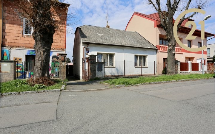 Prodej rodinného domu před rekonstrukcí Čakovice