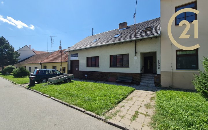 Dvougenerační dům ve Slavkově u Brna