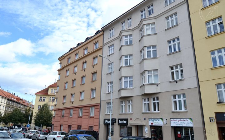 Pronájem světlého bytu 3+1, 98m² - Praha - Bubeneč - Verdunská
