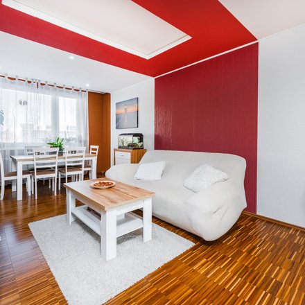 Prodej zrekonstruovaného bytu 2+1 s lodžií, užitná plocha 71 m2