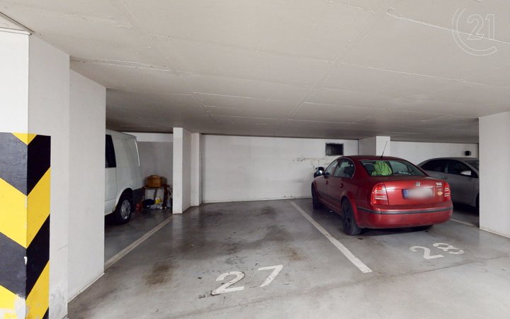 Garážové parkovací stání, 20 m2 - Praha, Modřany
