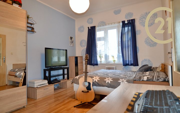 Pronájem bytu 2+kk, 40 m² - Praha - Palmovka