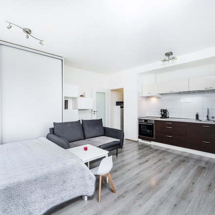 Prodej bytu 1+kk s předzahrádkou (33 m²)  - Praha - Uhříněves
