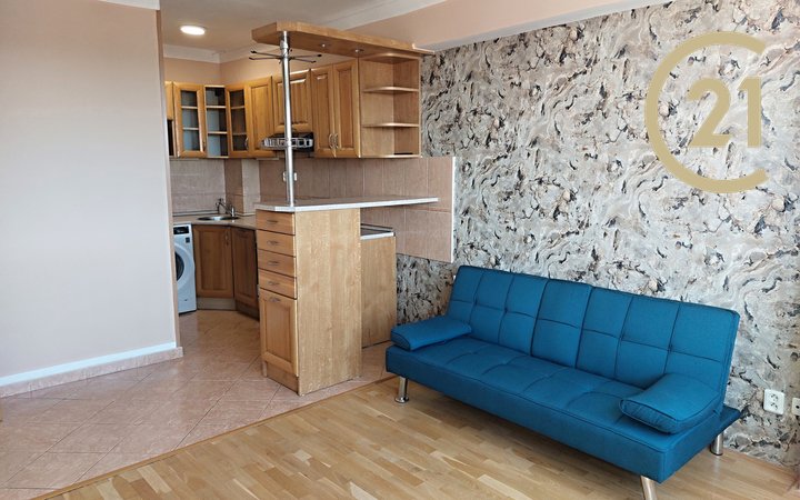 Prodej bytu se zasklenou lodžií 3+kk (49 m2)
