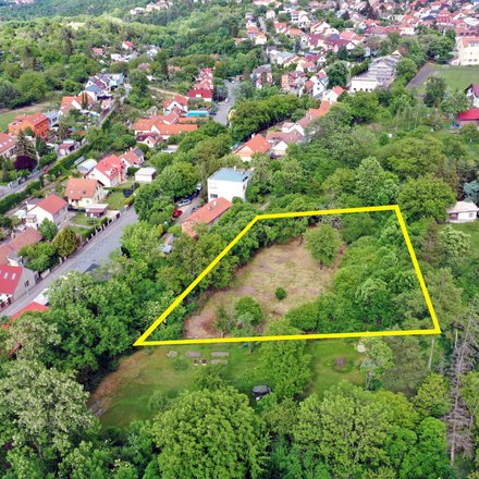Prodej stavebního pozemku pro developerský záměr, 2065 m2, Praha 6 - Suchdol