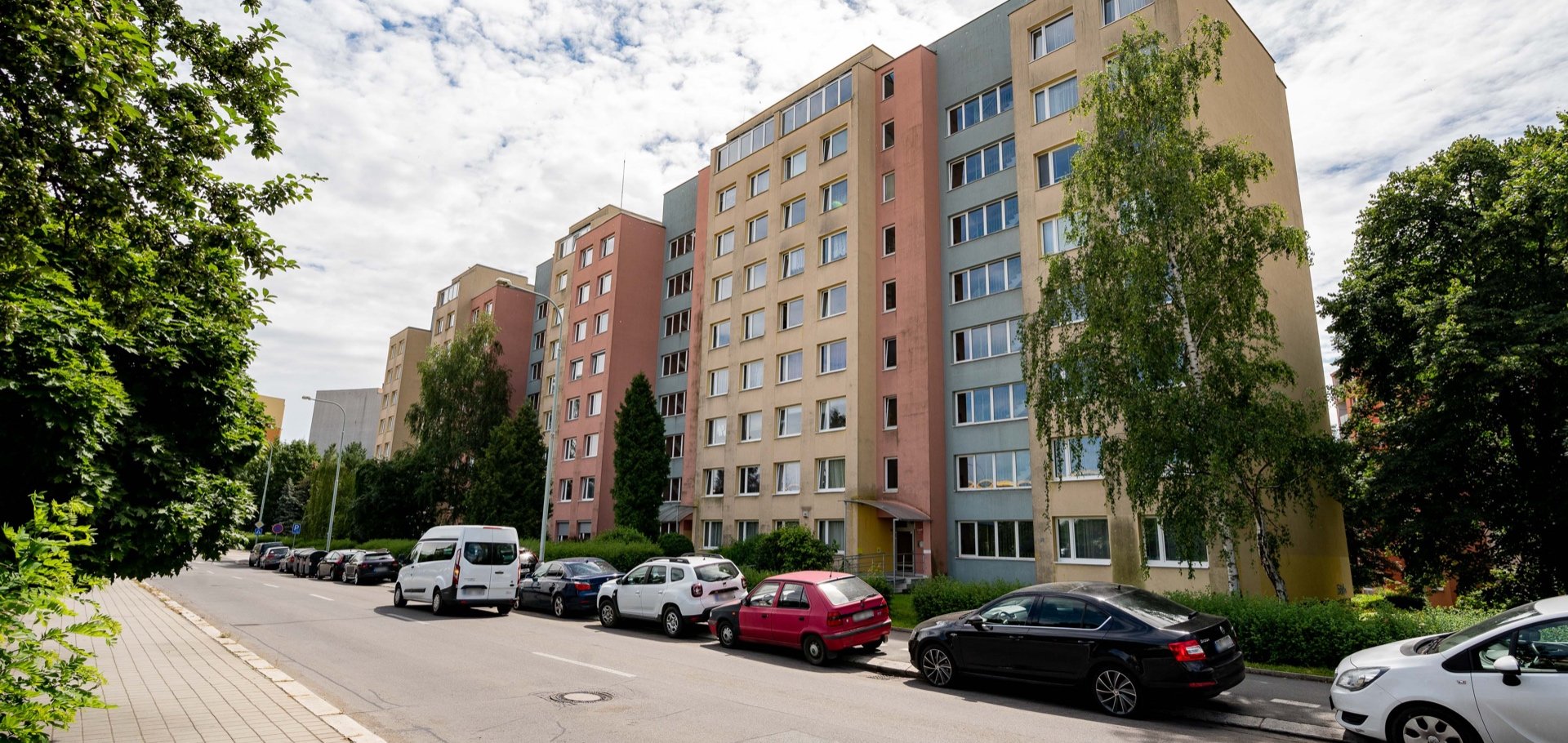 Prodej bytu 3+kk,  60 m² s šatnou, 2x lodžií a sklepem - Praha - Černý Most