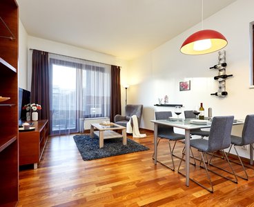 Krásný byt 2+kk, 54 m² s terasou 11 m², sklepem a parkovacím stáním, Jeřabinová, Praha 5