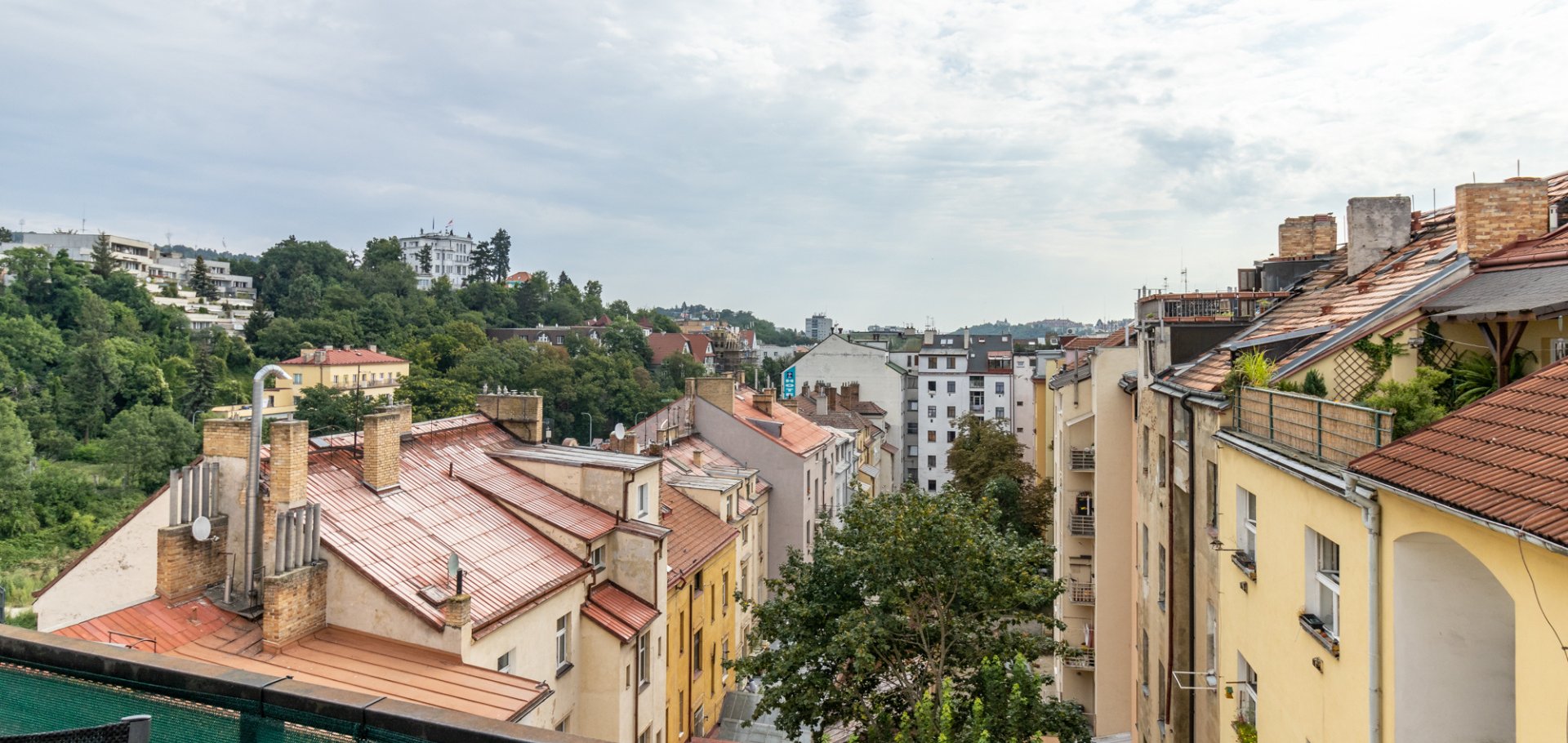 Prodej bytu 3+kk (106 m²) s terasou - Praha - Košíře
