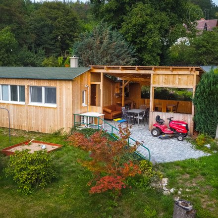Prodej chaty s pozemkem 2 698 m2, Vlastějovice