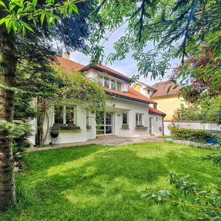 Prodej zařízeného rodinného domu v Praze 9 Kyje