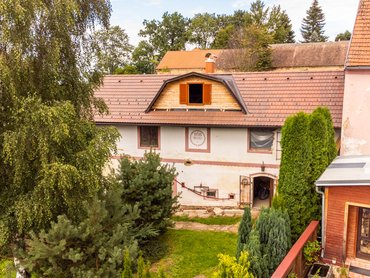 Prodej domu ve fázi nedokončené rekonstrukce, s další stavební parcelou a nestavebními pozemky, celkem 6 357 m², Ktiš - Smědeč