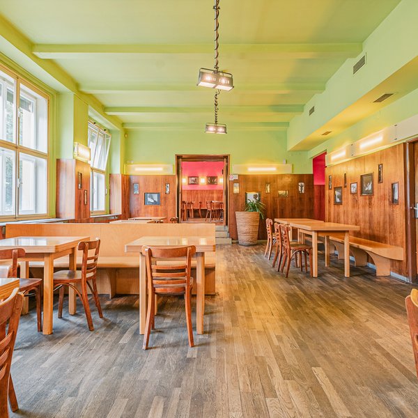 Provoz restaurace (350 m²) - Praha - Dejvice